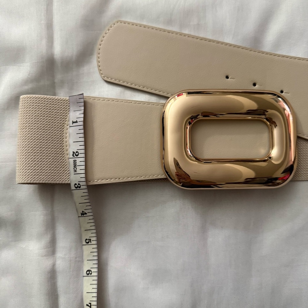 Beige PU leather elastic waistband belt with gold tone rectangle buckle - Picture 7 of 9